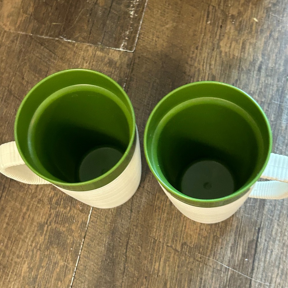 2 Vintage Thermo-Temp Raffiaware 6in Tall Mug Green Ivory Mallory Randall USA - Picture 3 of 6